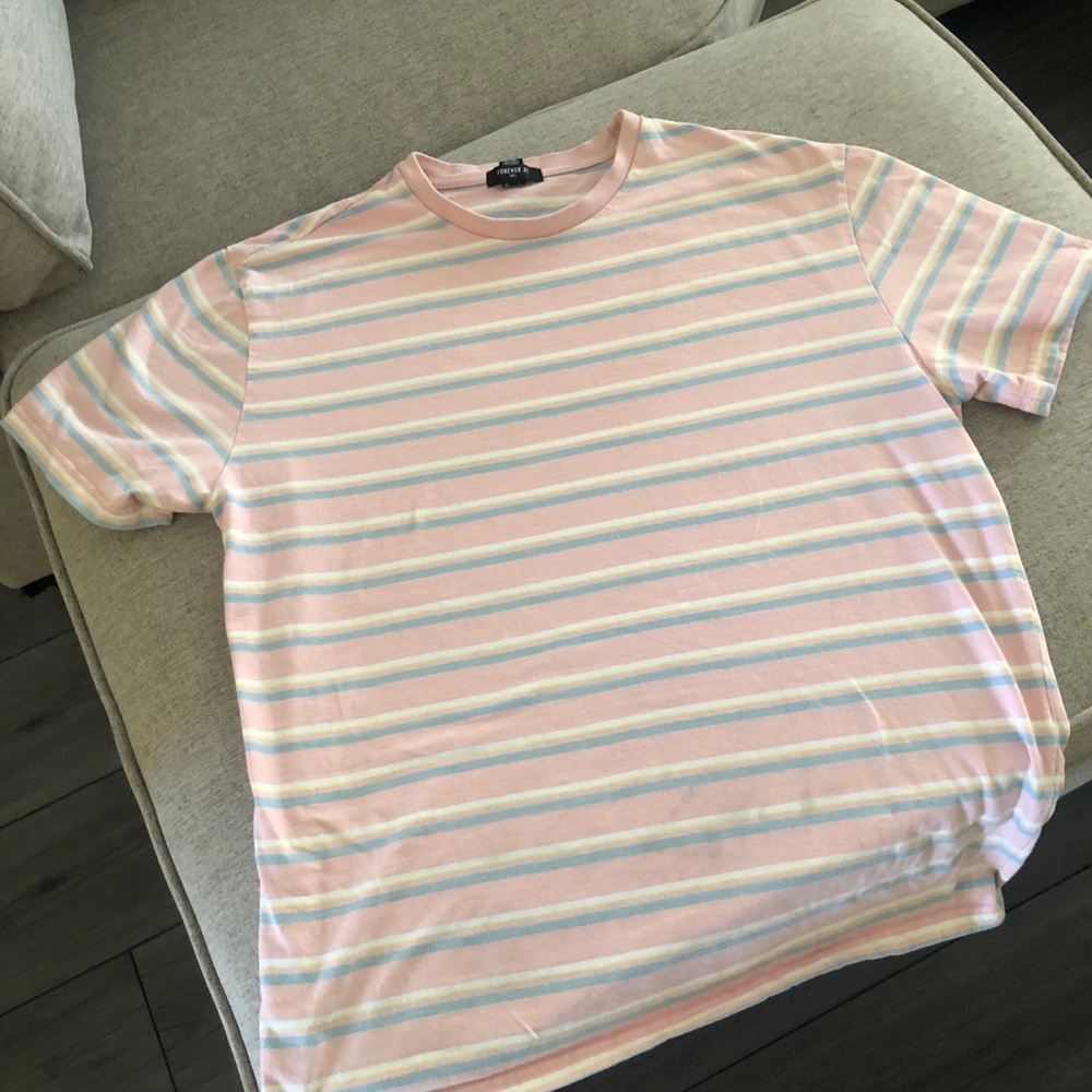 Forever 21 T-shirt